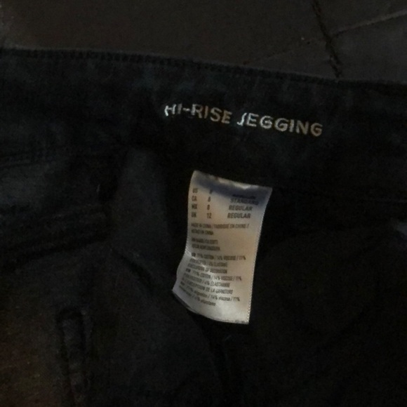 High Rise Jegging - Picture 3 of 4